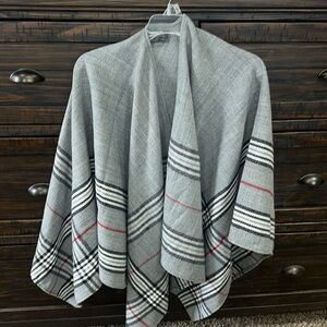 GRAY SHAWL